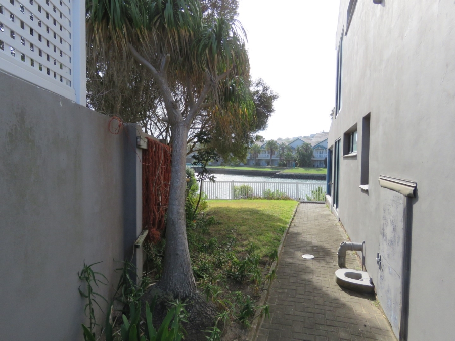 4 Bedroom Property for Sale in Royal Alfred Marina Eastern Cape